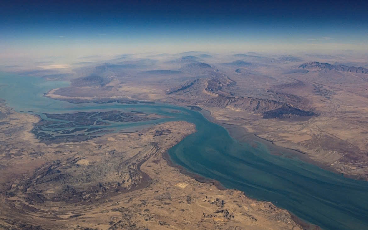 Iran bắt tàu chở dầu nước ngoài tại eo biển Hormuz
